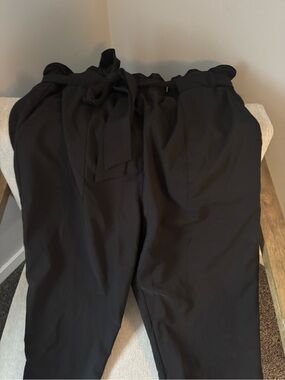 BNWT Grace Karin Black Paperbag Waist with Self-Tie